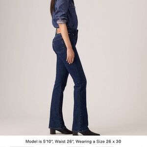 Levi's 725 High Rise Bootcut Jeans
